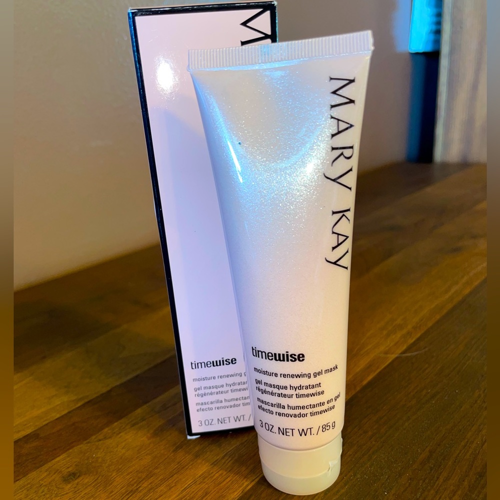 TimeWise | Moisture Renewing Gel Mask. Brand New In Box.